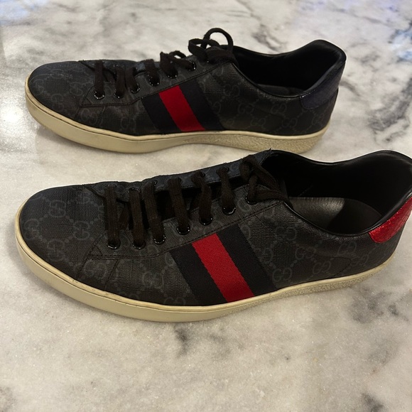Gucci Men's Monogram Low top leather Trim, Size US 9.5 - Picture 2 of 9